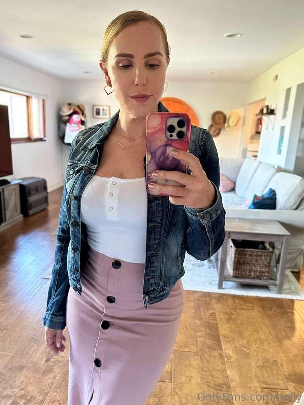 Mirror caught me lookin' too damn fine to keep it to myself—..