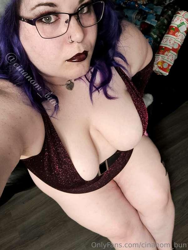 I have thick thighs and boobs for days. I know you want to t..
