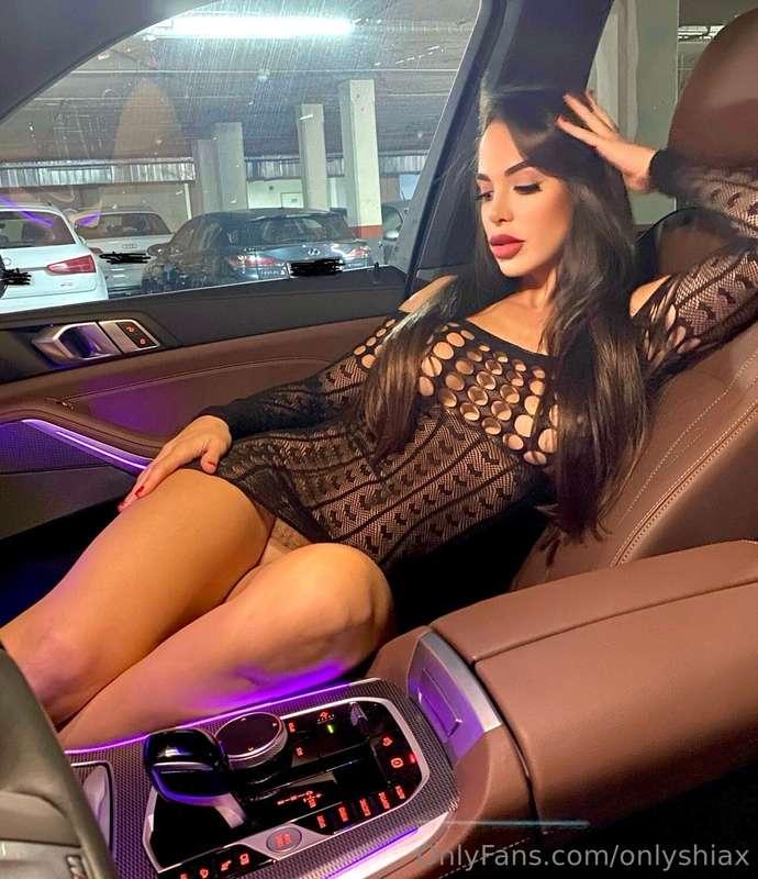 Let me make your nights unforgettable 🔥 one glance at a time..