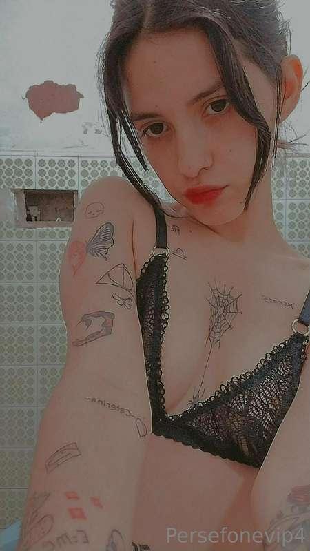 I AM A PIG HUNGRY FOR COCK😳