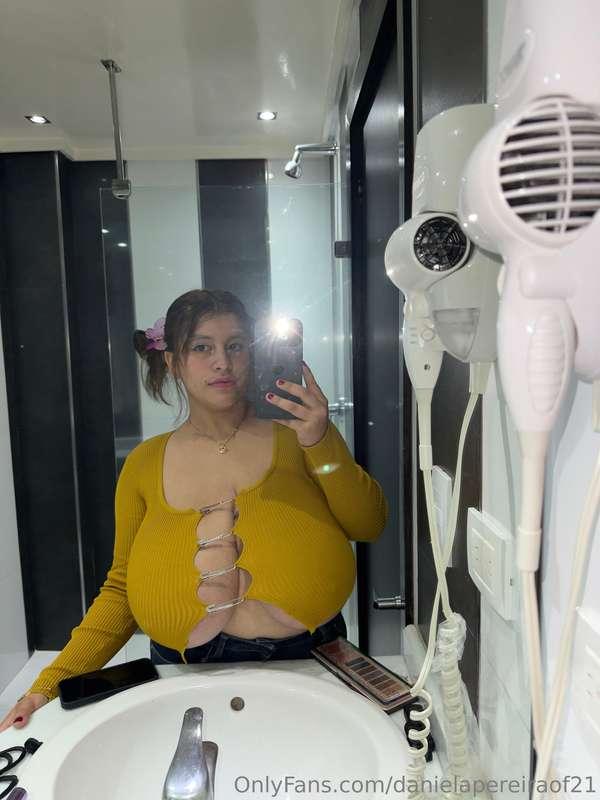 danielapereiraof21 image #3