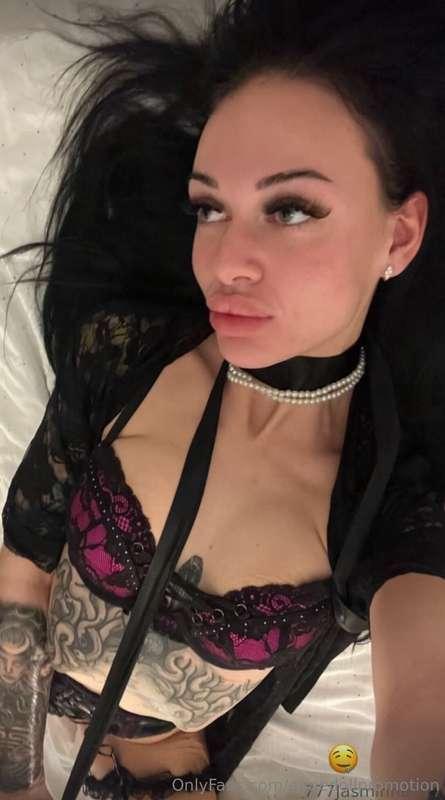 @777jasminne777Hey Honey 🥰 I speak /🇬🇧.I’m Jasmine 19 year o..