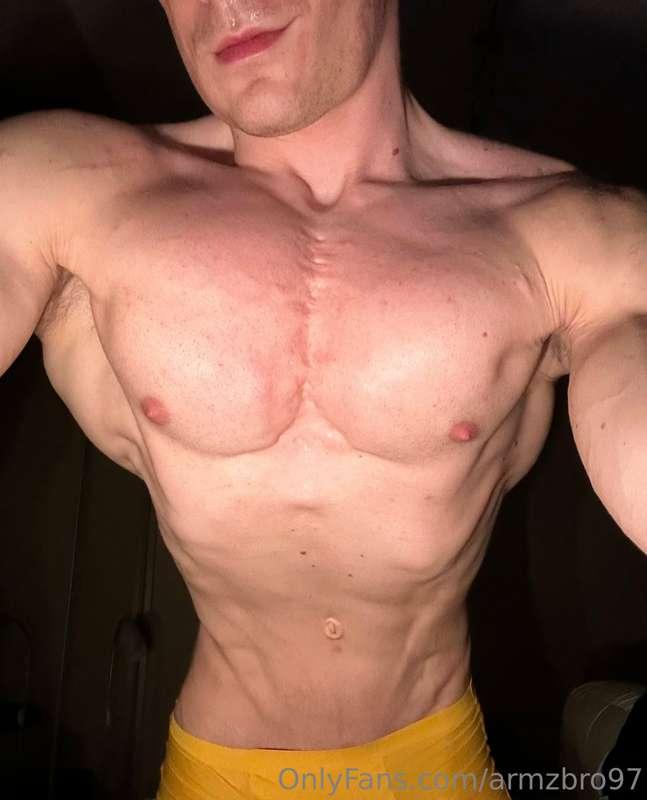 armzbro97 image #0