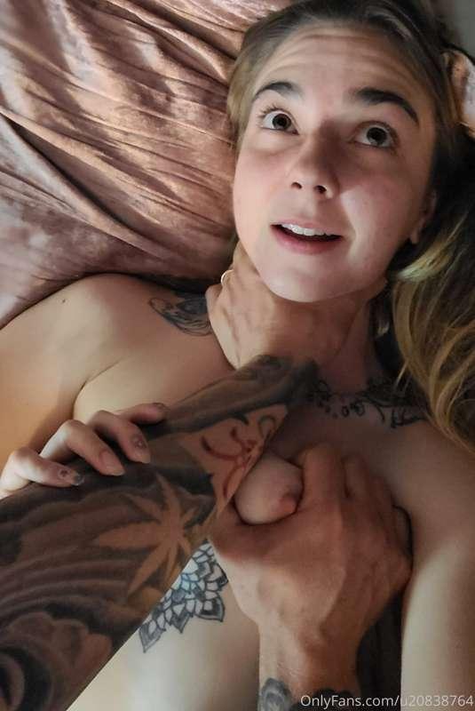 Late night fun with Daddy 🌙 I love it when he takes control ..