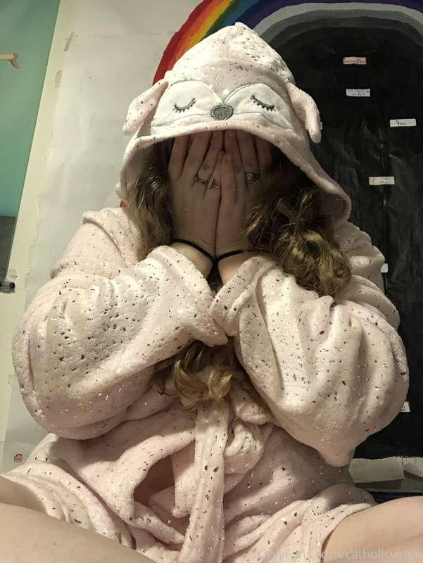 I found this adorable robe!!💕