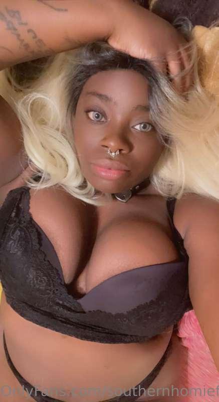 Join me on my VIP account for more exclusive content to fill..