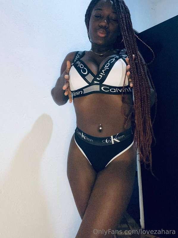 You should see me with a crown, like the queen I am.