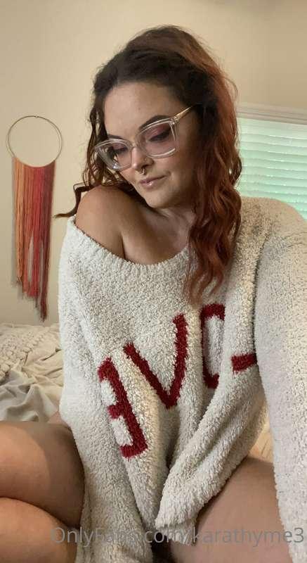 Been pretty gloomy here lately 🌧 
Cozy sweaters make every b..