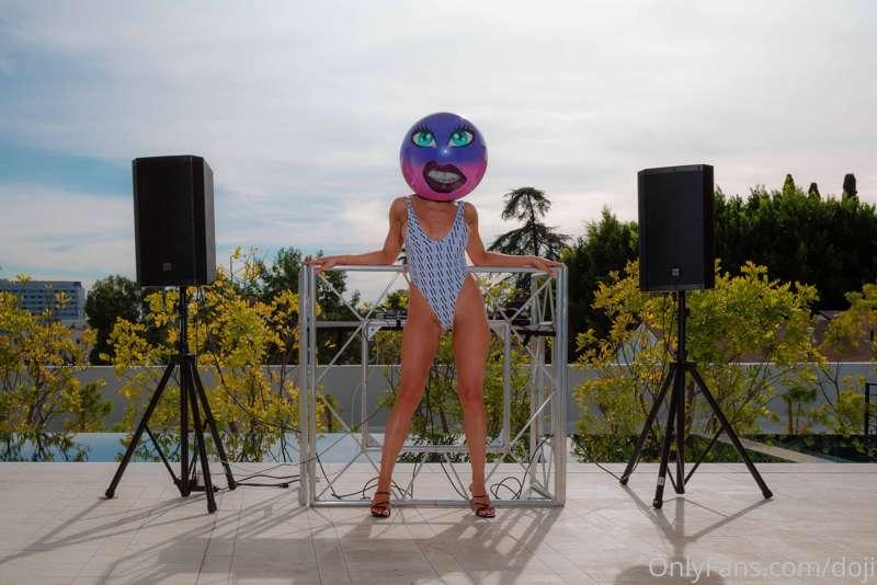 🚨Mixing live tmr at 12pm/PST for Sunday Funday! 🚨Don't miss ..