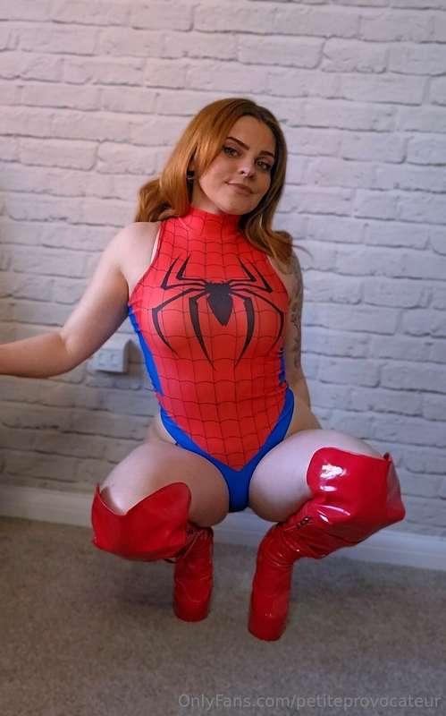 helenr_official image #4