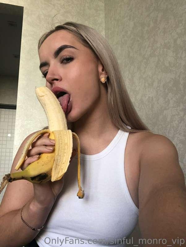 Hello there cuties!😘 How was your day?💋