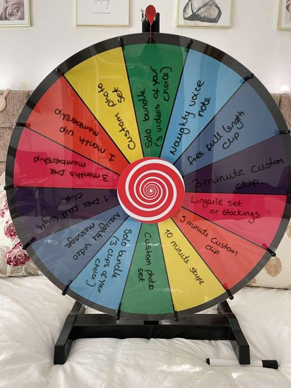 Are we ready for my first Spin the Wheel Raffle 😈

$10 a spi..