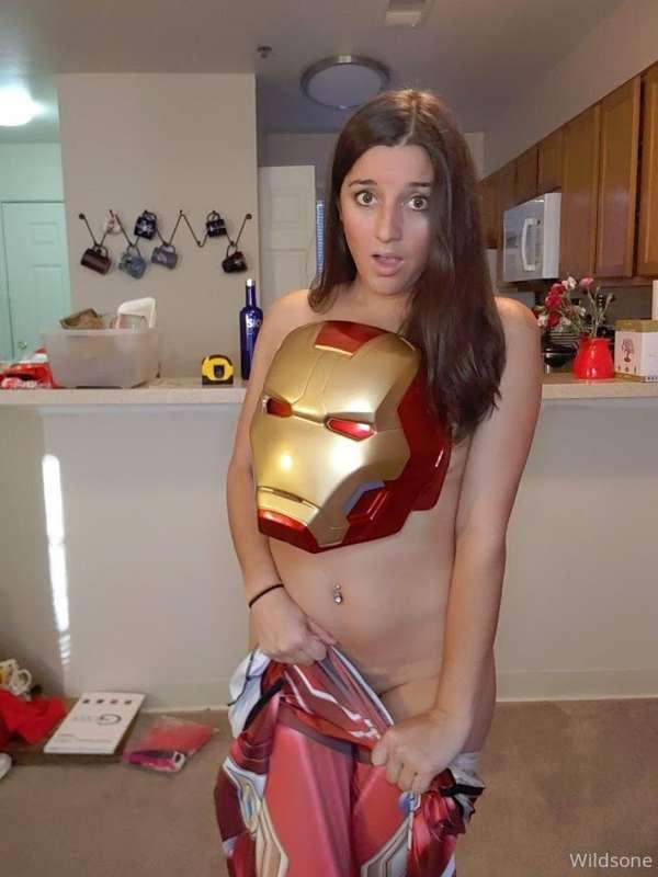 I just did a NEW Iron Man photo set, but this one is still s..