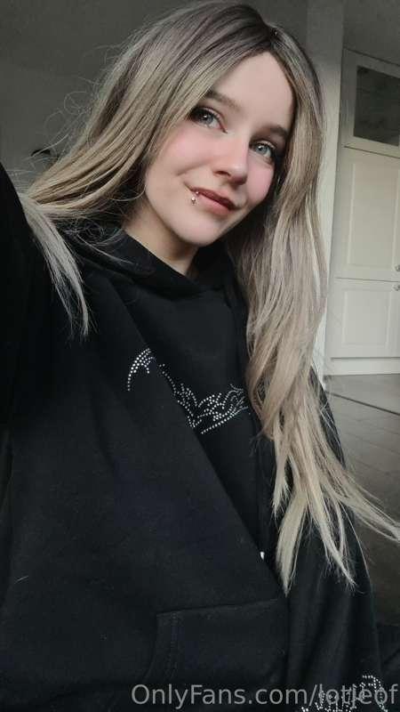 Its sweater weather... but not on my page 😈