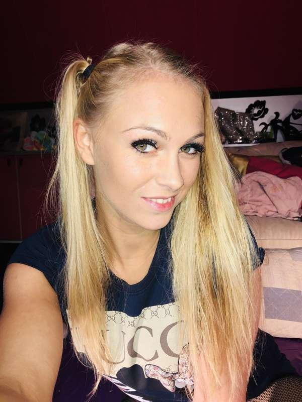 Im online ❤️🥰 Girls4cock.com/siswet19