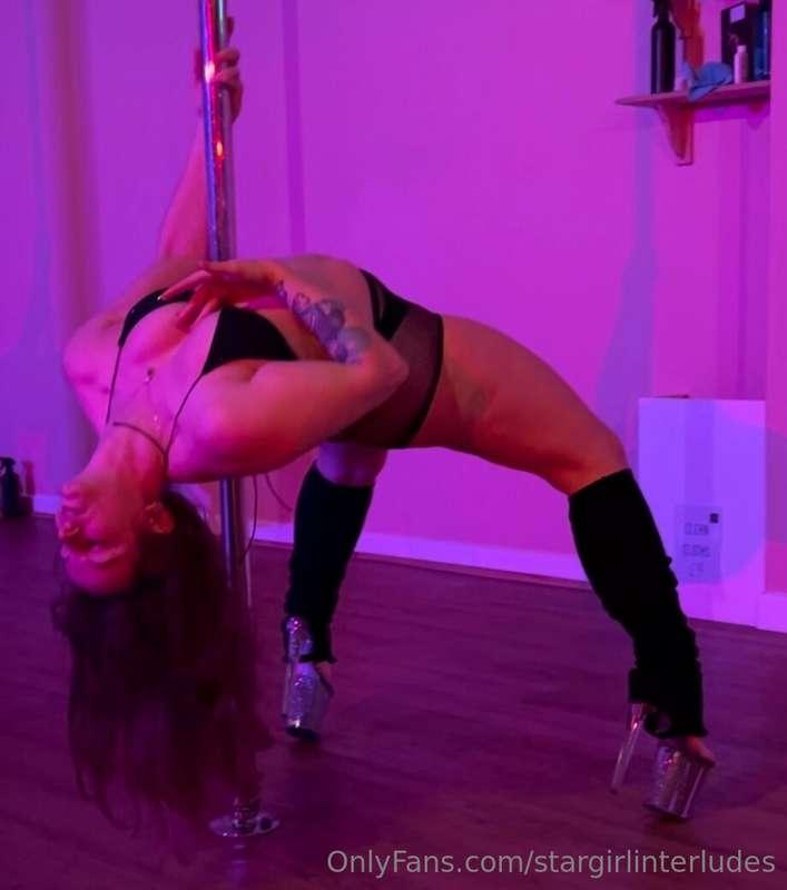 Send tips to see this full length spicy routine I’ve been wo..