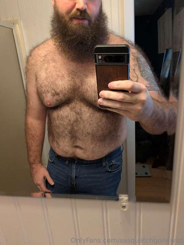 It may be 4° outside... But at least I'm built for it! 😂