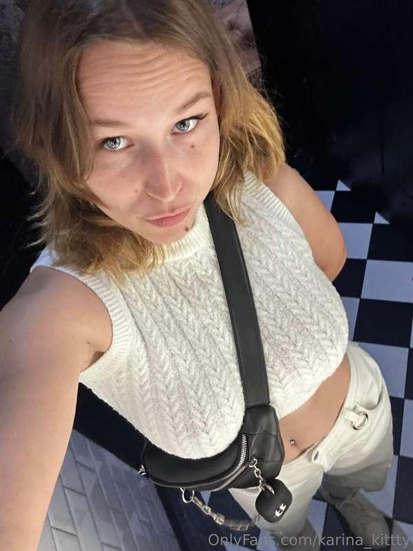 I'm walking around the city at night tonight, and you like l..