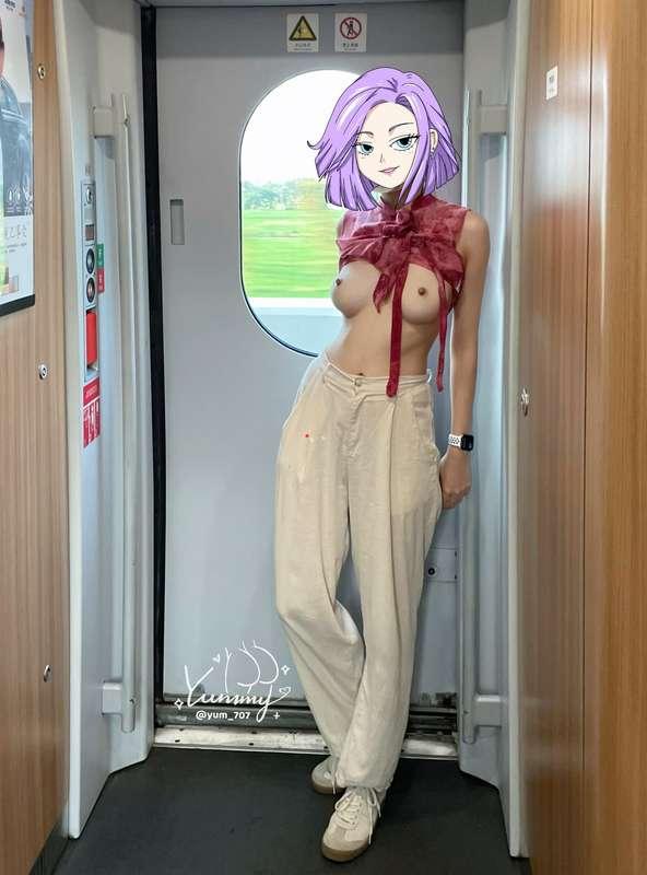 你米曾经也是玩露出的On the high-speed train🤫