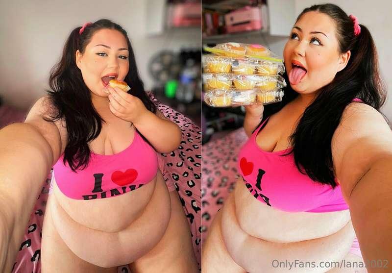 NEW VIDEO AVAILABLE IN YOUR MESSAGES!! 40 cupcake stuffing c..