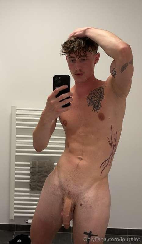 I see you watching. Are you ready to touch?🥵😈