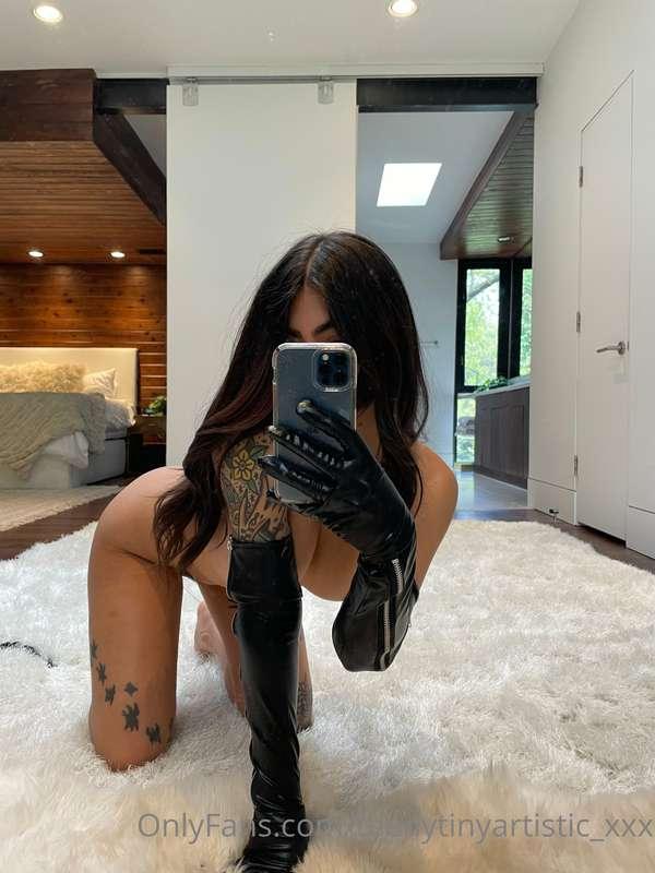 Can you guess my favorite sex position? 😉