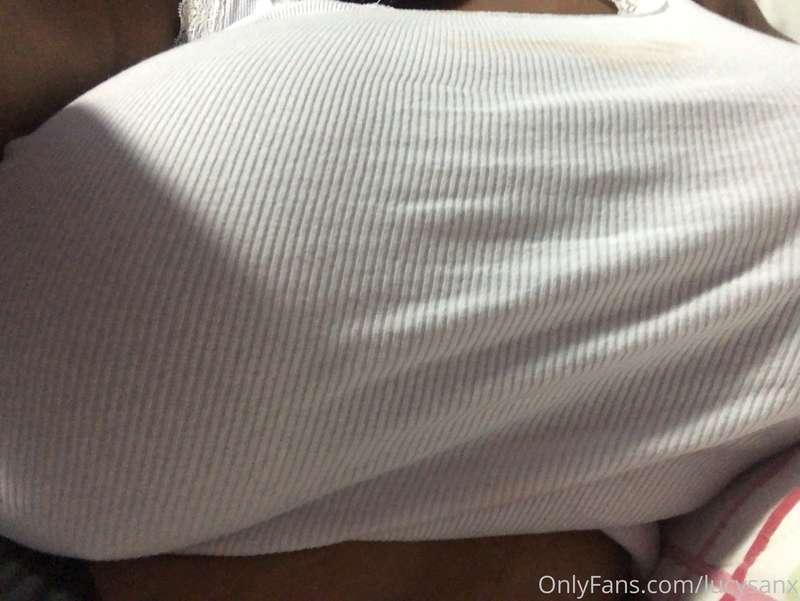Goood morning ! Lazy in bed and having a hard time trying to..