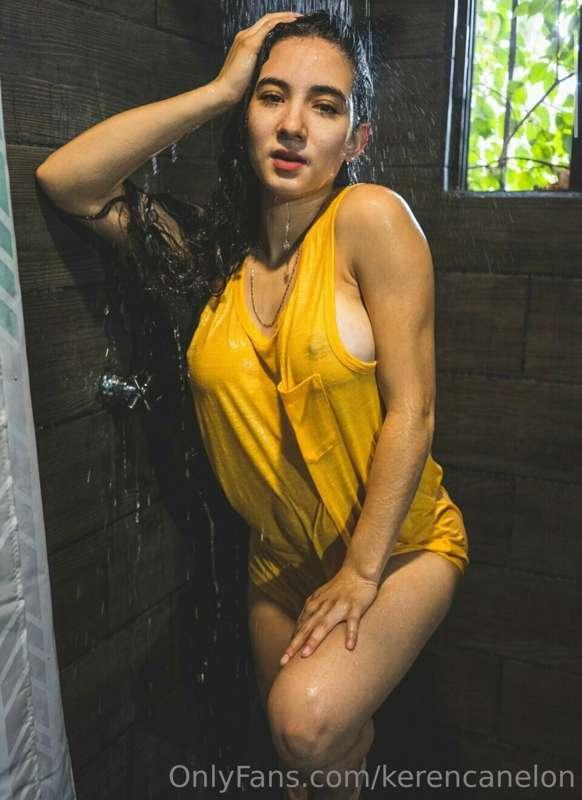 Uff que rica estaba el agua 😈💦