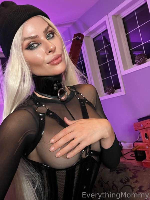 FIRST FAN TO TIP $30 GETS FETISH BUNDLE WORTH $300 RN🖤💦