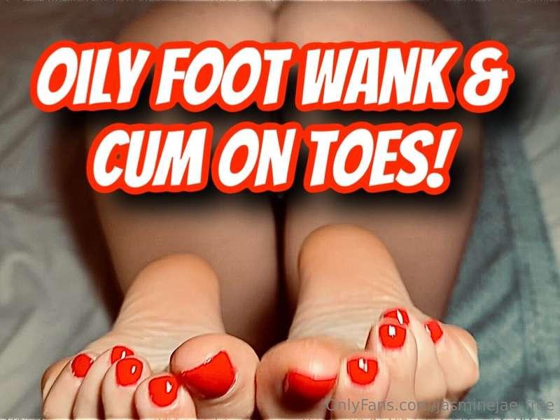 OILY FOOT WANK & CUM ON TOES!