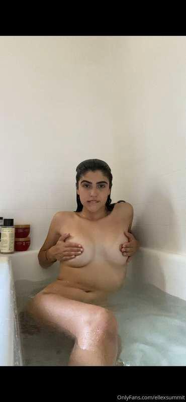 Come play with me.... if you dare...