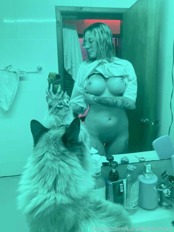 lanareidishere image #5