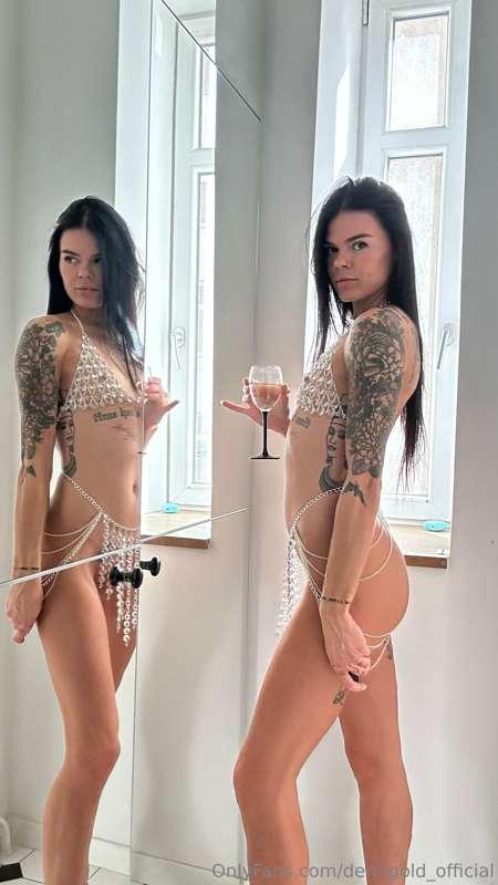 Let's drink something and start to discover our bodies😊🔥