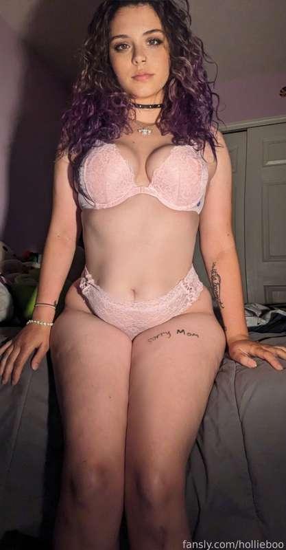 Show me some love? 

https://fans.ly/r/Hollieboo

#curvy #pawg #ass #bra #panties #cute #young #fyp #brat 