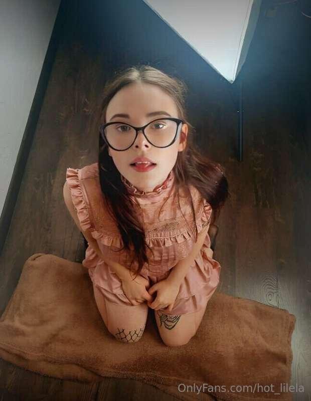 @sirenahottie GENTLE SUBMISSIVE KITTY😽🐾 

START A SEXY TALK ..