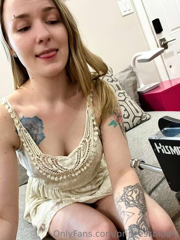 👅