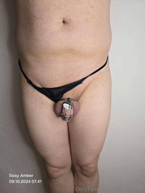 Day 9 locktober, today with a new g-string. 