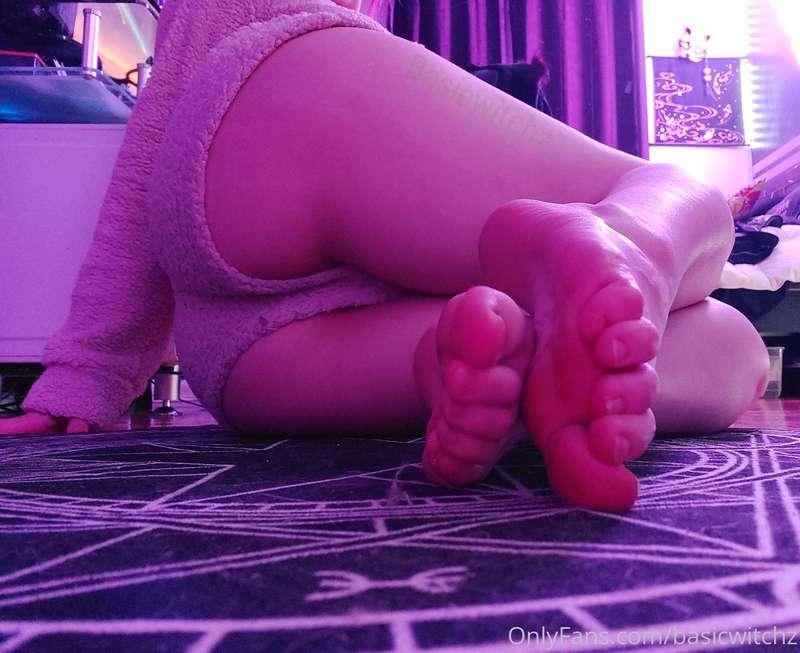 basicwitchz image #3