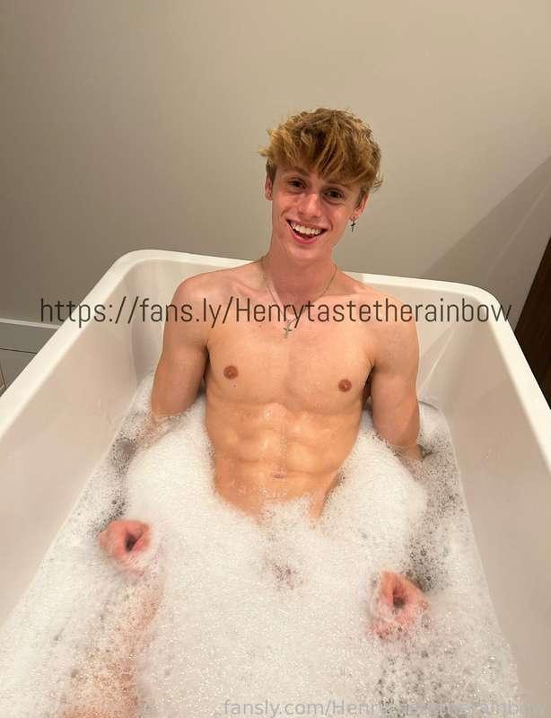 henrytastetherainbow image #1