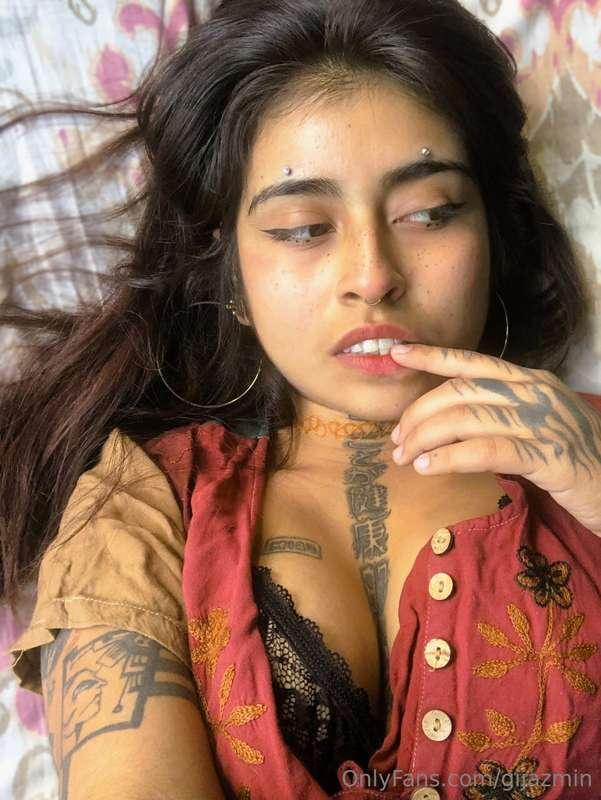 If you like Latinas with tattoos, write to me 🙈

💋Sexting
💋C..