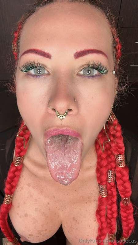 I wanna play…even if ur busy I’ll just make u cum in my mout..