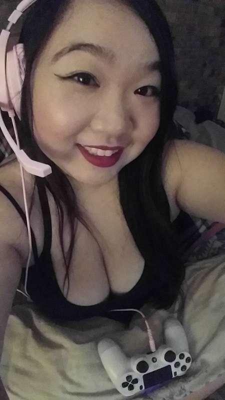 Time to relax after a stressful 11 hour work day...☺️💕