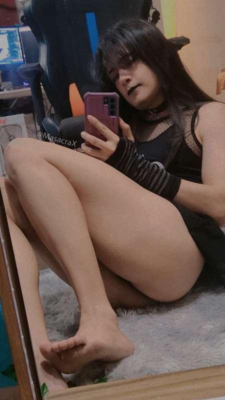 Me puedo sentar en tu carita? uwu