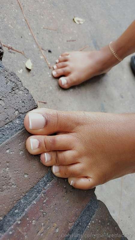 Want more drops? 🦶🏽Send tips💵