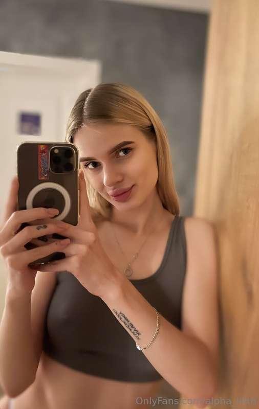 🔥FREE subscription🔥
@sylwwiaaa sweet babe needs your attenti..