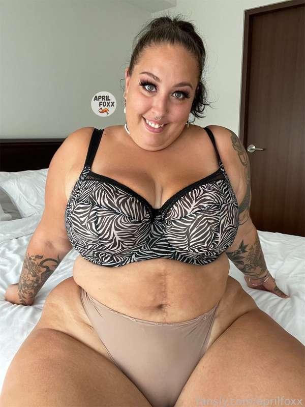 aprilfoxx image #0