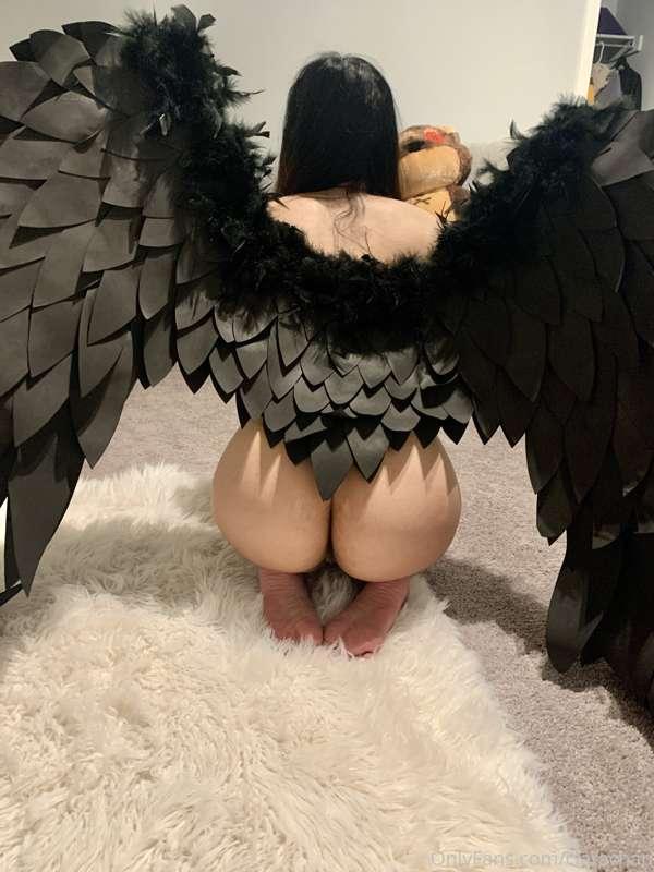 Transforming into a full succubus step by step