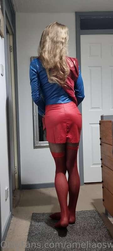 More supergirl