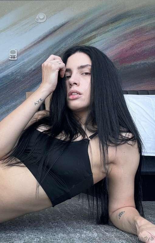 A sweet hello from your Texas' Dominatrix! Want me to show y..