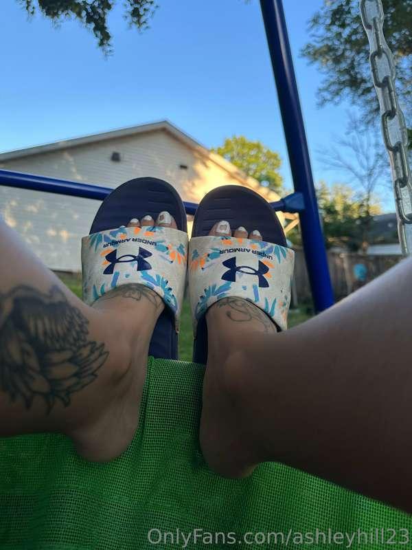 Feet 👣 pic Friday!